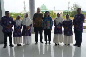 Read more about the article Dubes Amerika Serikat Kunjungi Dekranasda Natuna dalam Rangkaian Freedom 250 Roadshow