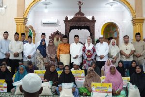 Read more about the article Pererat Silaturahmi, Pemkab Natuna Berbagi Berkah Ramadhan di Masjid Raya An-Nur