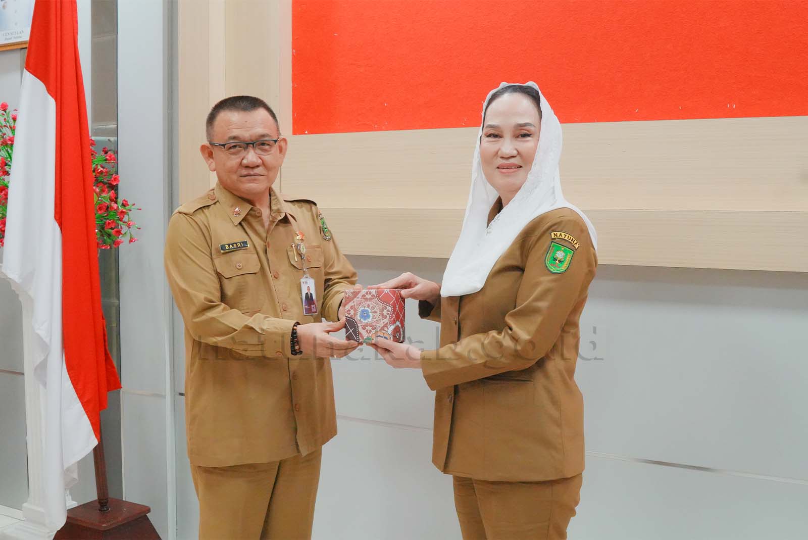 You are currently viewing Purna Tugas Ir. Basri, Bupati Natuna Apresiasi Dedikasi dan Harapkan Kontribusi Berkelanjutan