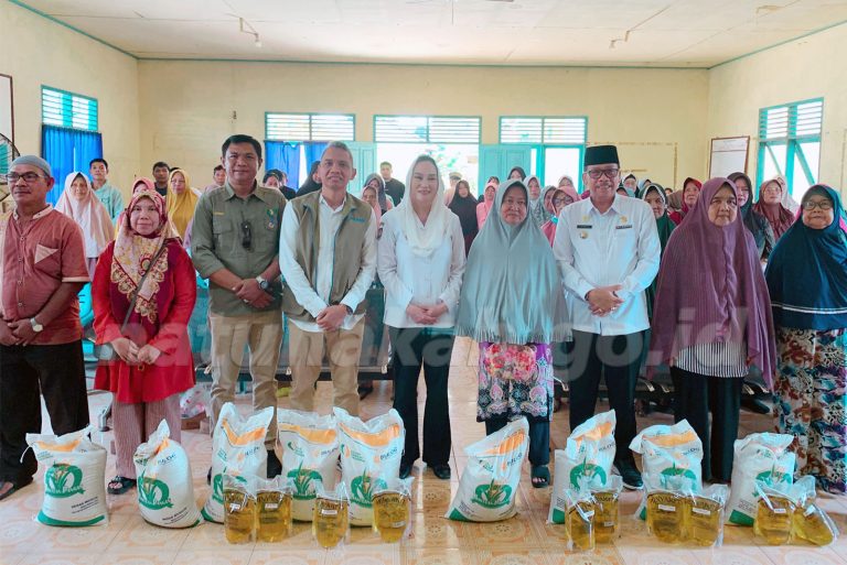 Bupati Natuna Launching Bantuan Pangan Februari-Maret 2026