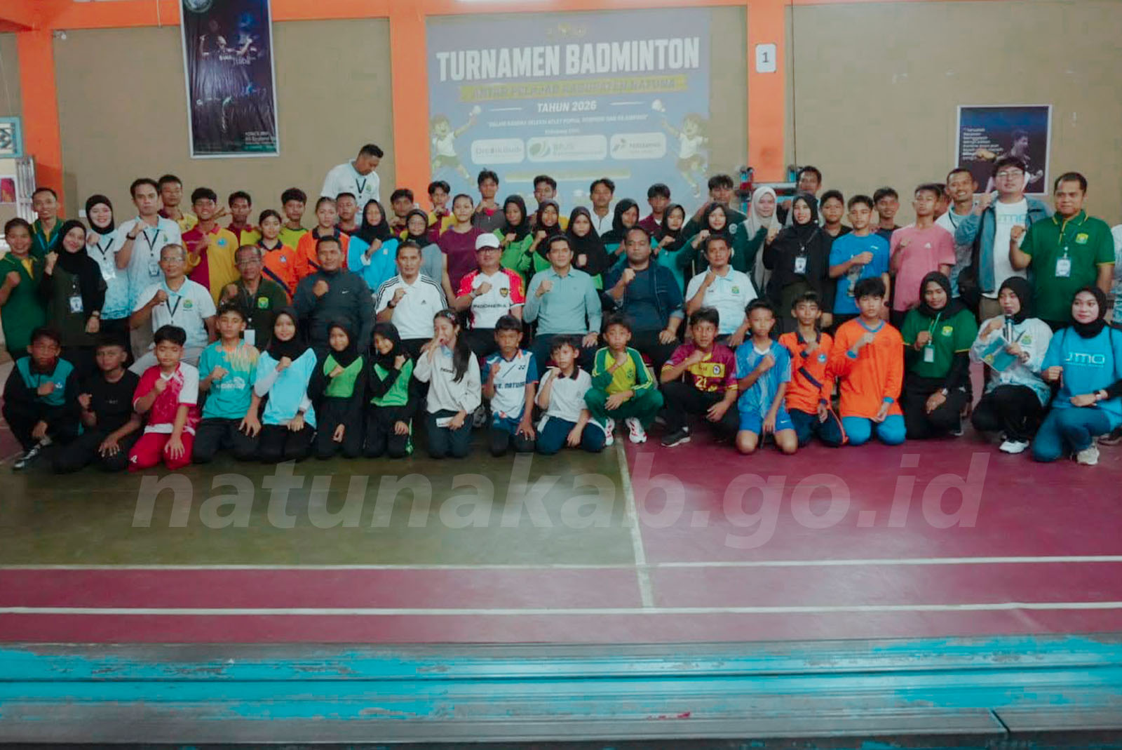 Pembukaan Turnamen Badminton Antar Pelajar Natuna 2026