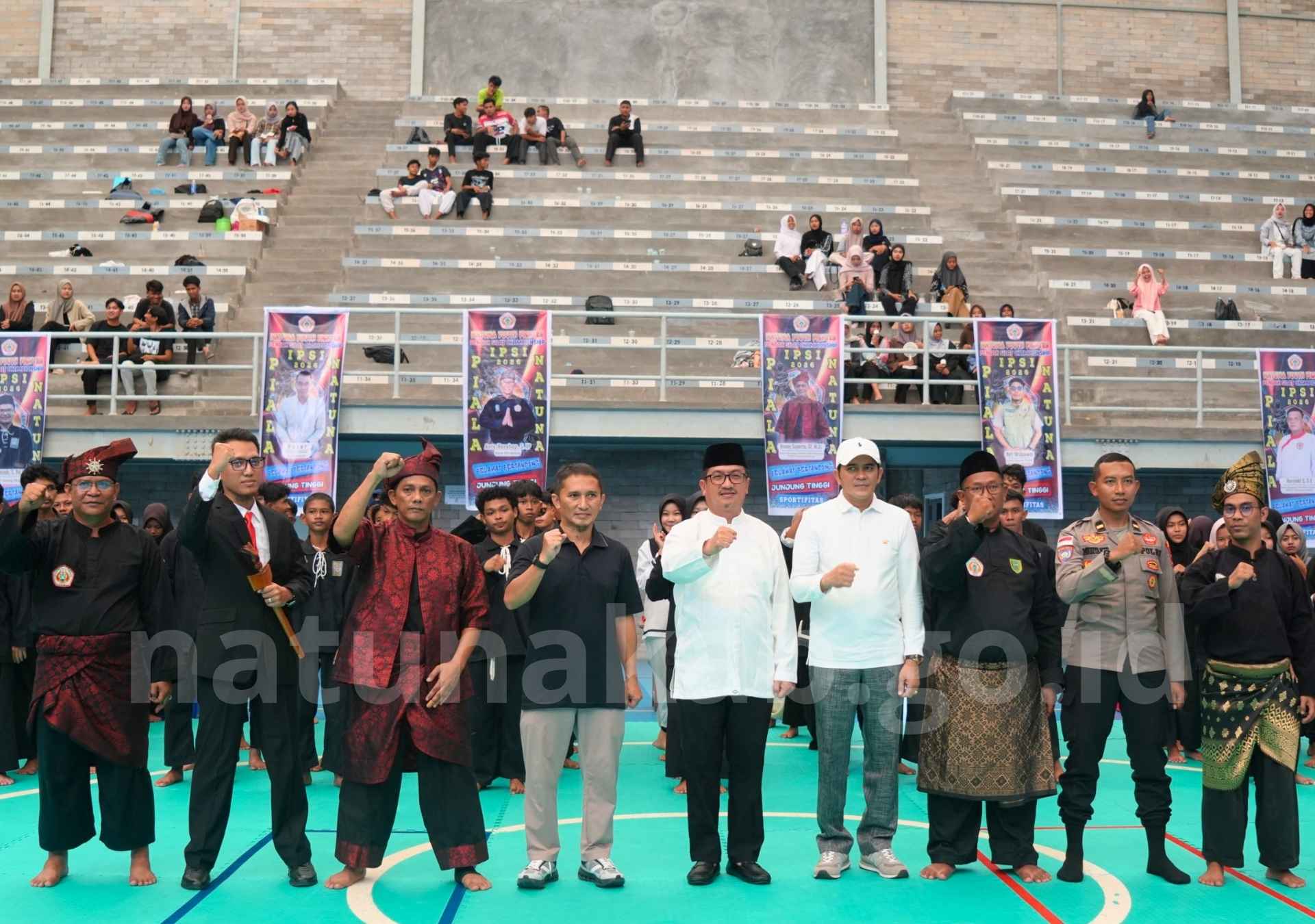 You are currently viewing Sekda Natuna Hadiri dan Resmikan Pembukaan Turnamen Natuna Youth Fighter Pencak Silat Championship 2026