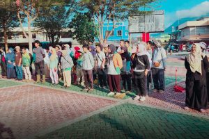 Read more about the article Pemkab Natuna Laksanakan Gotong Royong Peringati Hari Lingkungan Hidup Sedunia, Bupati Ajak Masyarakat Perkuat Kepedulian Lingkungan