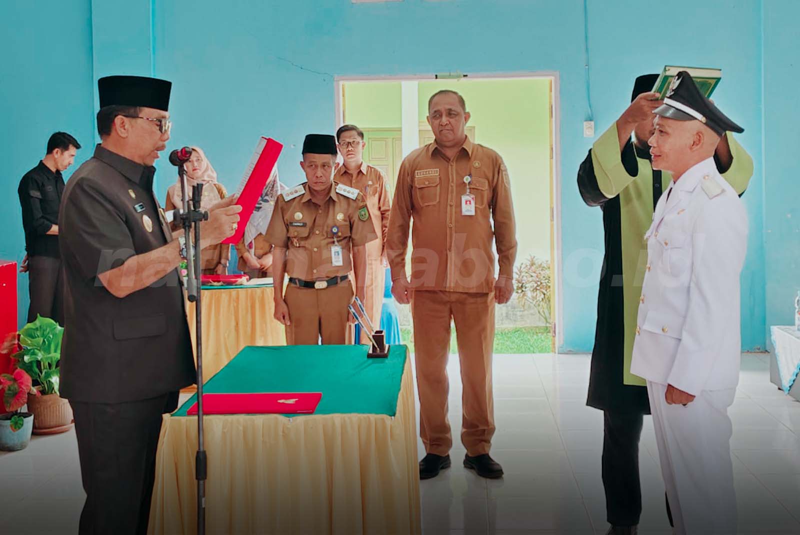 Wakil Bupati Natuna Lantik Kepala Desa PAW Pengadah, Tekankan Tata Kelola Pemerintahan Desa yang Akuntabel