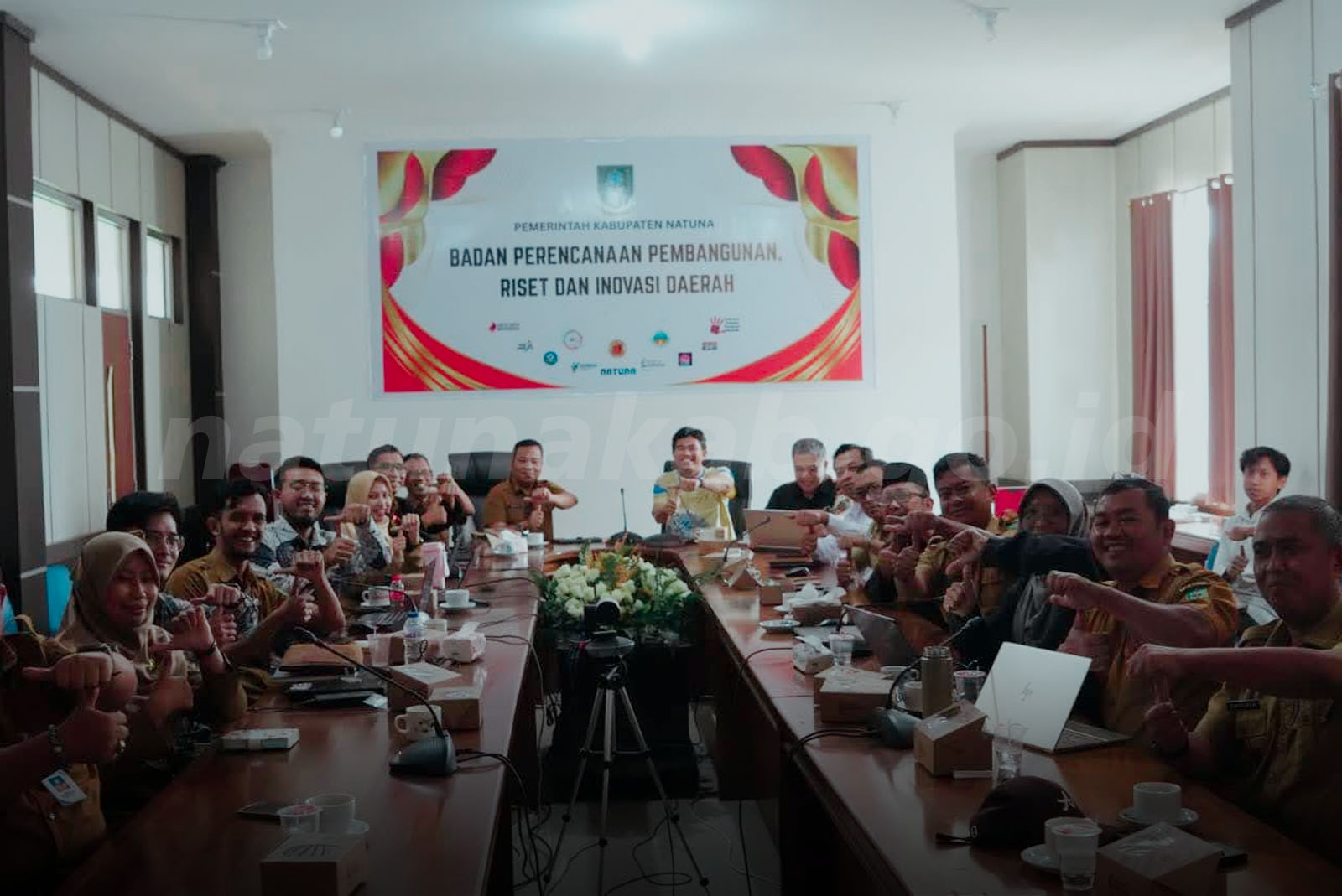 You are currently viewing FGD Bersama Tim Pengabdian Masyarakat ITB Bahas Strategi Pengelolaan Geopark Natuna Menuju SDGs 2030 dan Unesco Global Geopark (UGGp)