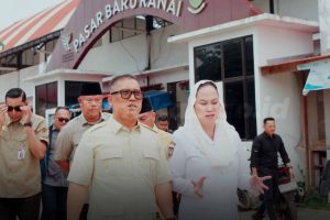 Read more about the article Bupati Natuna Dampingi Wakil Gubernur Kepulauan Riau Tinjau Pasar Rakyat dan Pantau Harga Kebutuhan Pokok