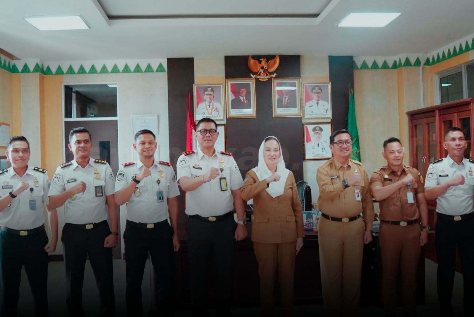 You are currently viewing Audiensi Bersama Kakanwil Imigrasi, Pemkab Natuna Dorong Penguatan Layanan Keimigrasian di Wilayah Perbatasan