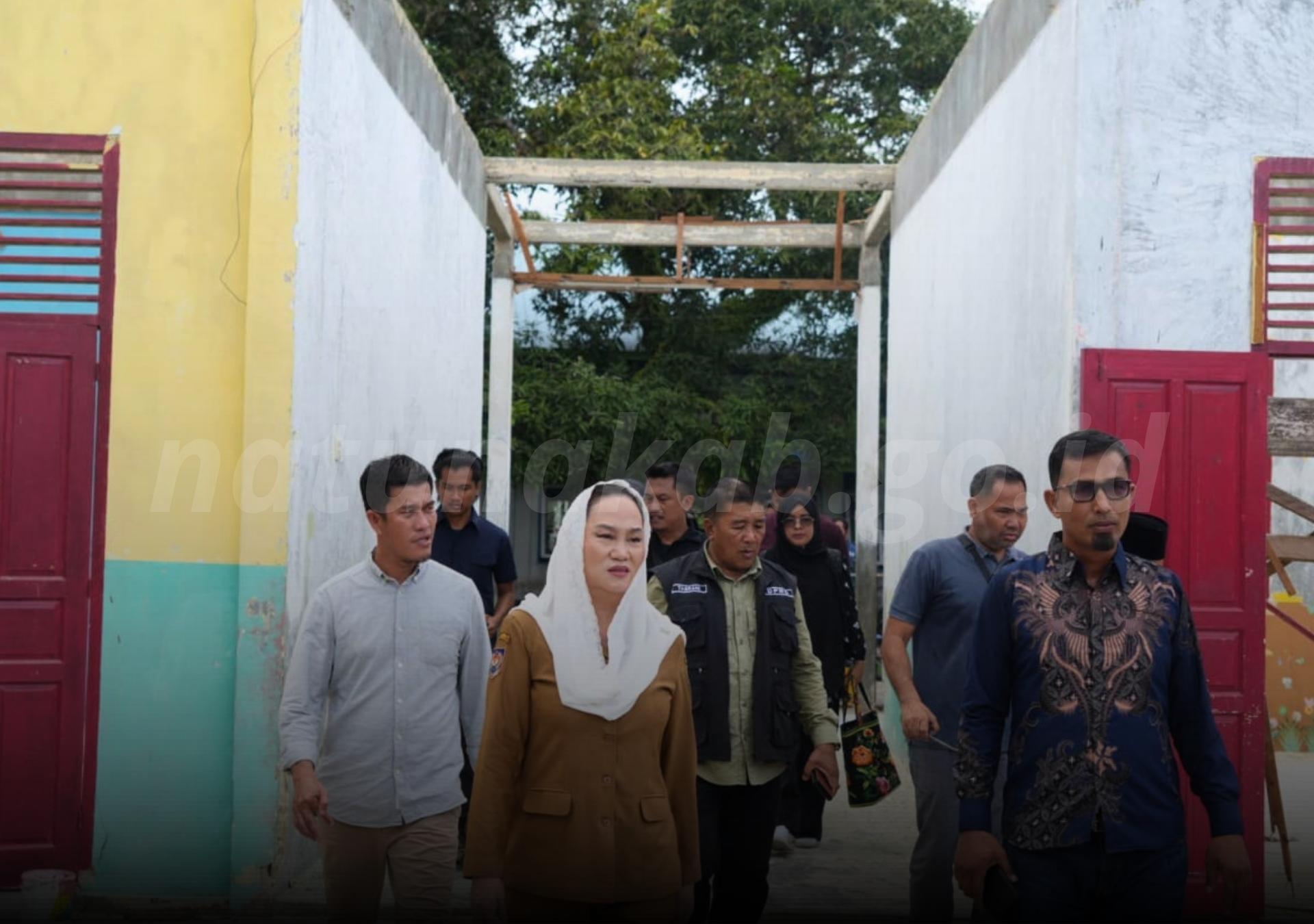 Bupati Natuna Tinjau Revitalisasi SD Negeri 001 Sedanau, Harapkan Dukungan Lebih Besar dari Pemerintah Pusat