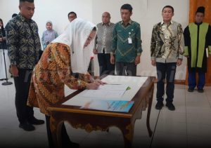 Read more about the article Bupati Natuna Lantik Delapan Pejabat Administrator dan Pengawas, Tekankan Integritas dan Kinerja