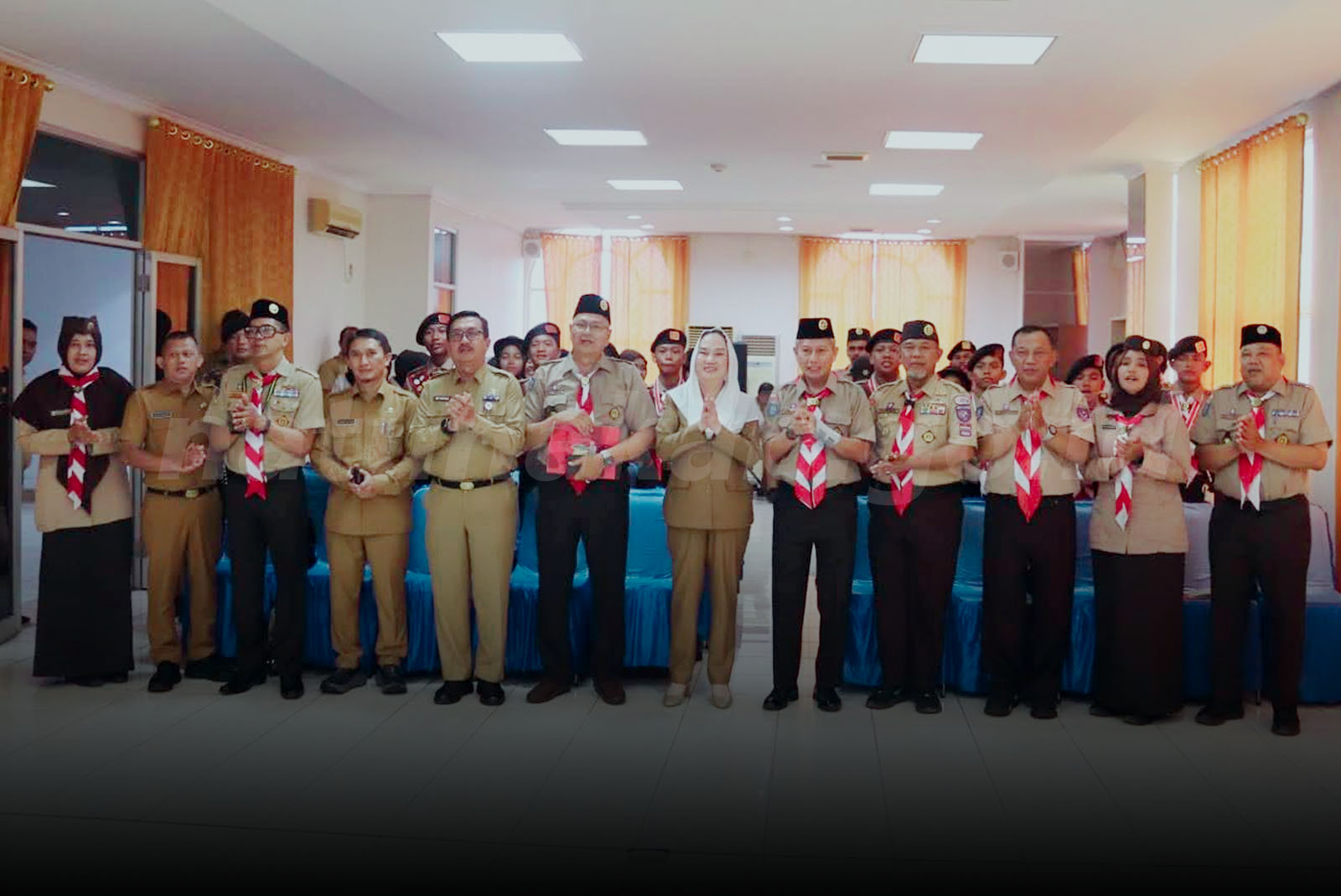You are currently viewing Bupati Natuna Serahkan Sertifikat dan Sematkan TISKA kepada Peserta Jambore Nasional XII
