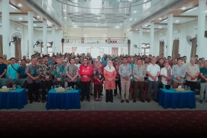 Read more about the article Bupati Natuna Dorong Hilirisasi Kelapa Dalam melalui Penguatan Bantuan Benih dan Sarana Produksi