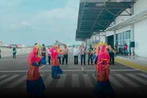 Read more about the article Bupati Natuna Sambut Wamenlu RI dalam Kunjungan Kerja ke Natuna