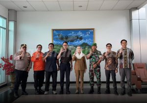 Read more about the article Bupati Natuna Lepas Keberangkatan Wamenlu RI Usai Kunjungan Kerja