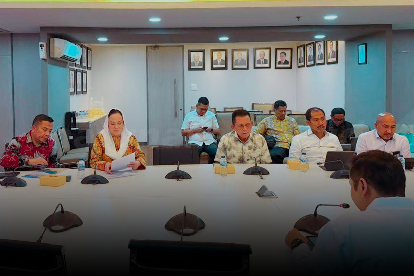 You are currently viewing Tekan Lonjakan Harga, Pemkab Natuna Minta Kemudahan Distribusi Bahan Pokok ke Kementerian Perdagangan