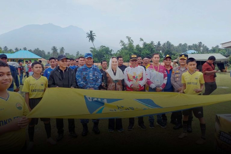 Bupati Natuna Resmi Buka Turnamen Piala Bupati 2026 Cabang Sepak Bola dan Bola Voli